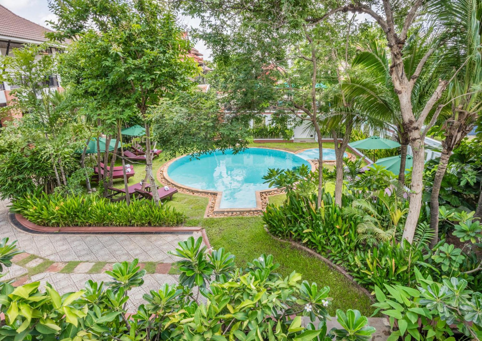 Bamboo Retreat Villa เสียมราฐ ภายนอก รูปภาพ