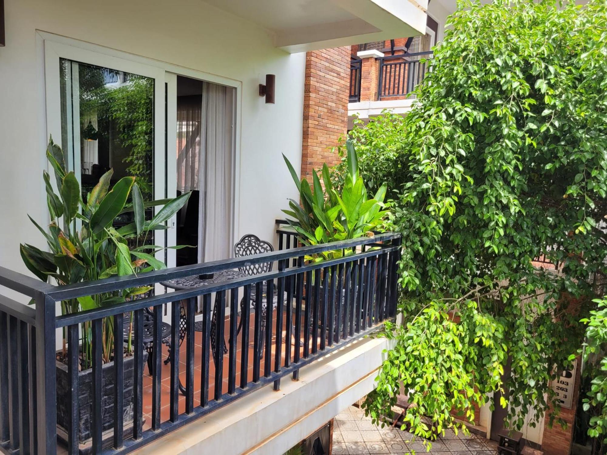 Bamboo Retreat Villa เสียมราฐ ภายนอก รูปภาพ