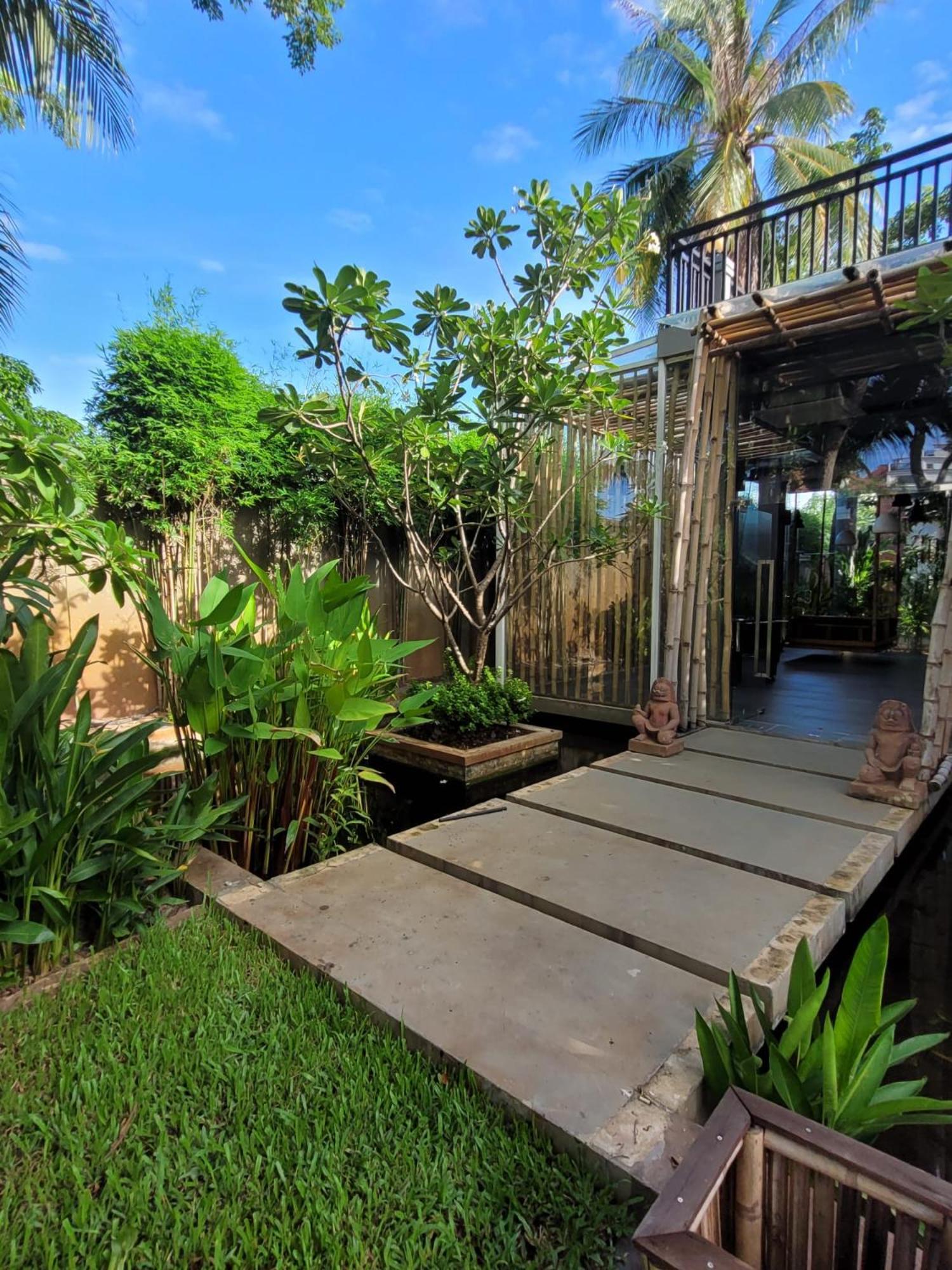 Bamboo Retreat Villa เสียมราฐ ภายนอก รูปภาพ